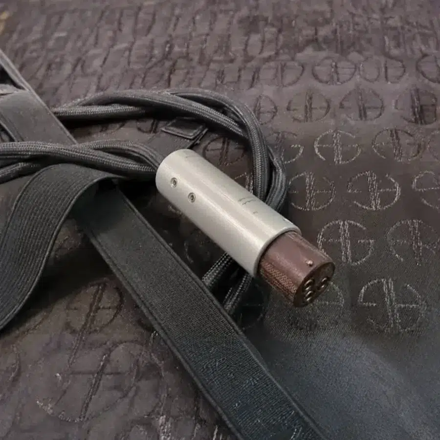 ARGENTO AUDIO<br>FLOW MASTER REFERENCE DIGITAL XLR AES/EBU 數碼線