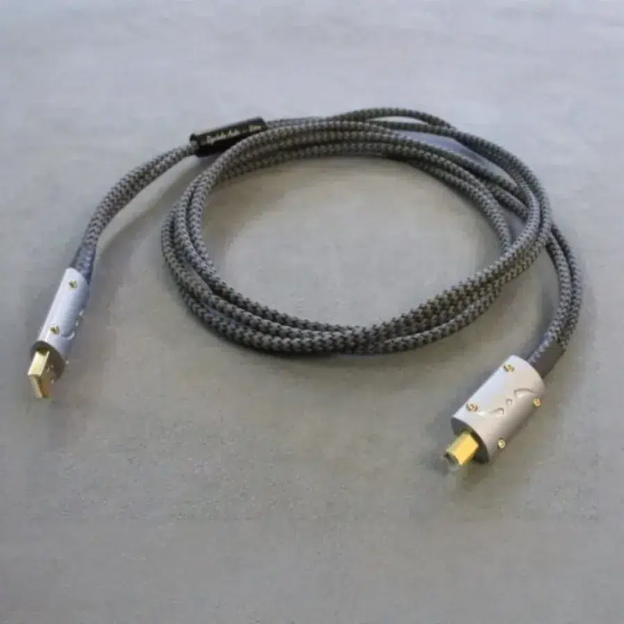 DYRHOLM AUDIO<br>VISION USB A-B 數碼線