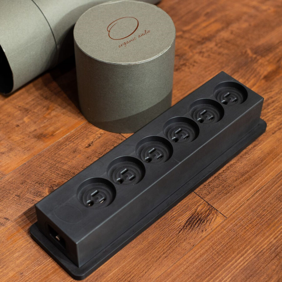 ORGANIC AUDIO<BR>REFERENCE 6 OUTLET 參考級電源排插